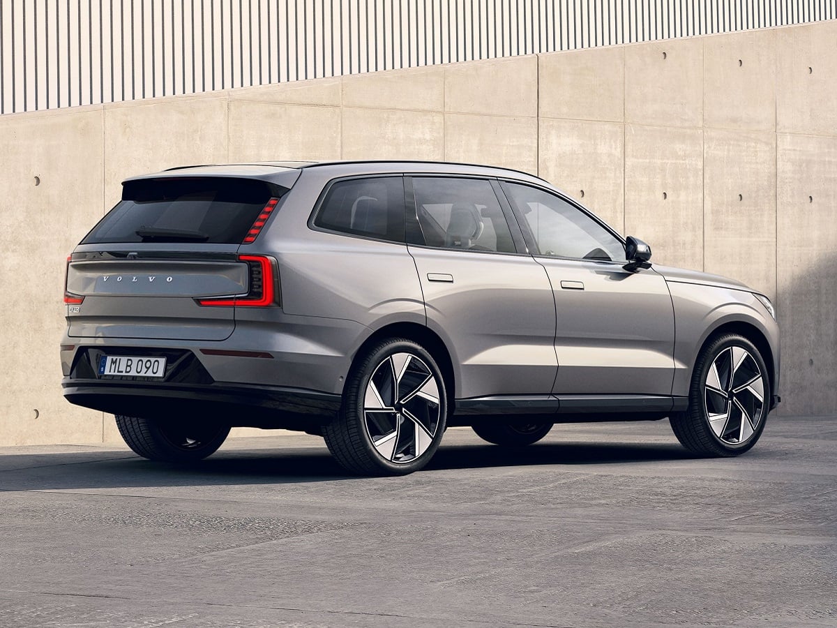2024 Volvo EX90 Preview
